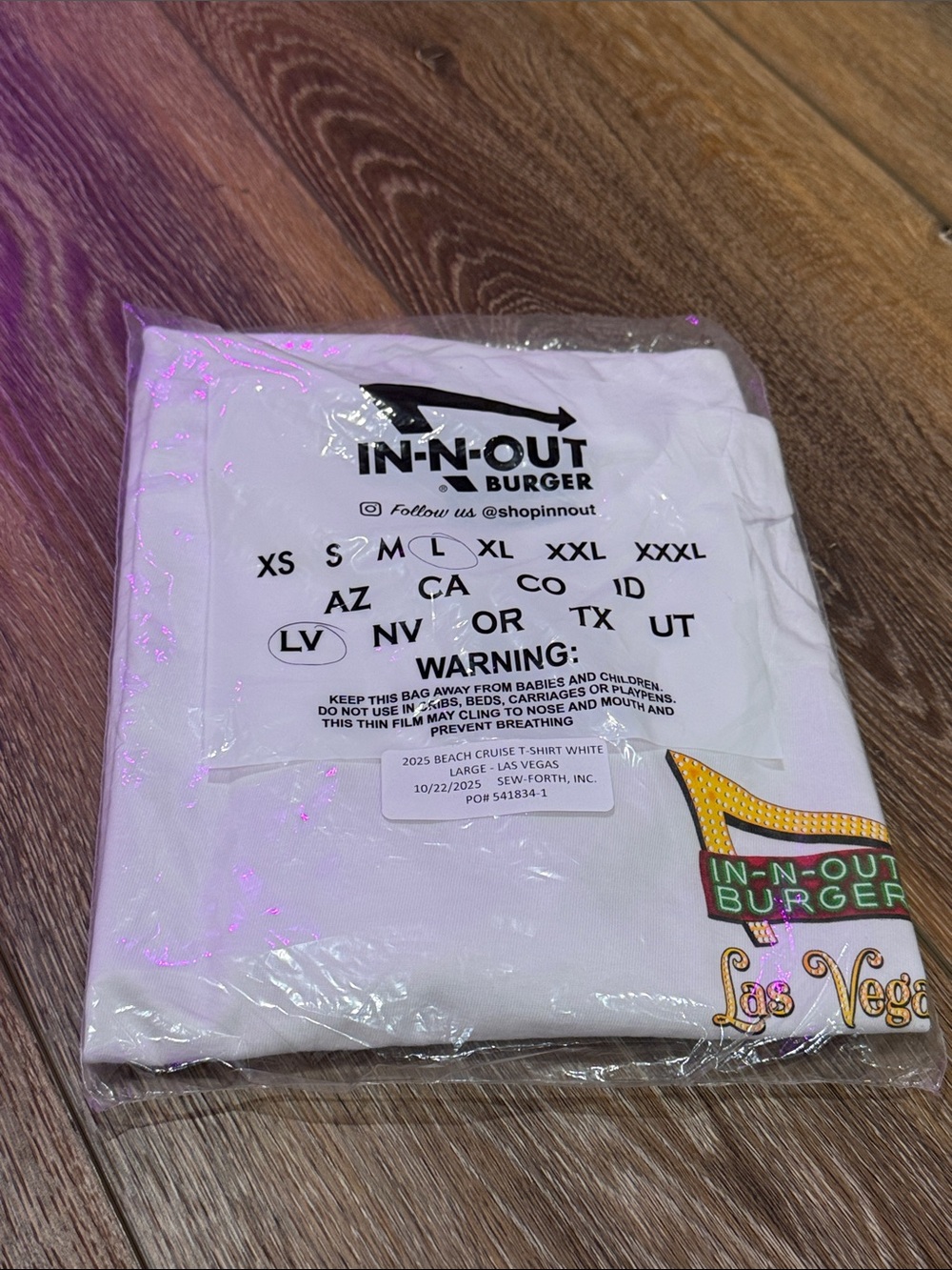 In & Out Burger Las Vegas Tee Shirt Size L NEW